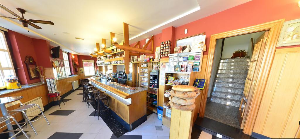 Hostal Bar Stop Hotel Velilla del Rio Carrion ภายนอก รูปภาพ