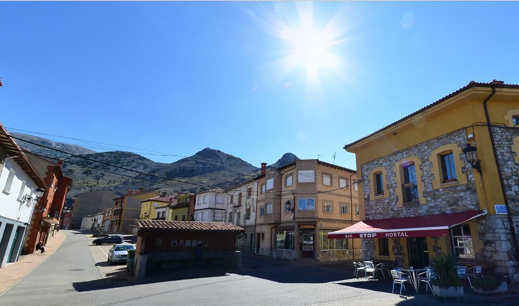 Hostal Bar Stop Hotel Velilla del Rio Carrion ภายนอก รูปภาพ