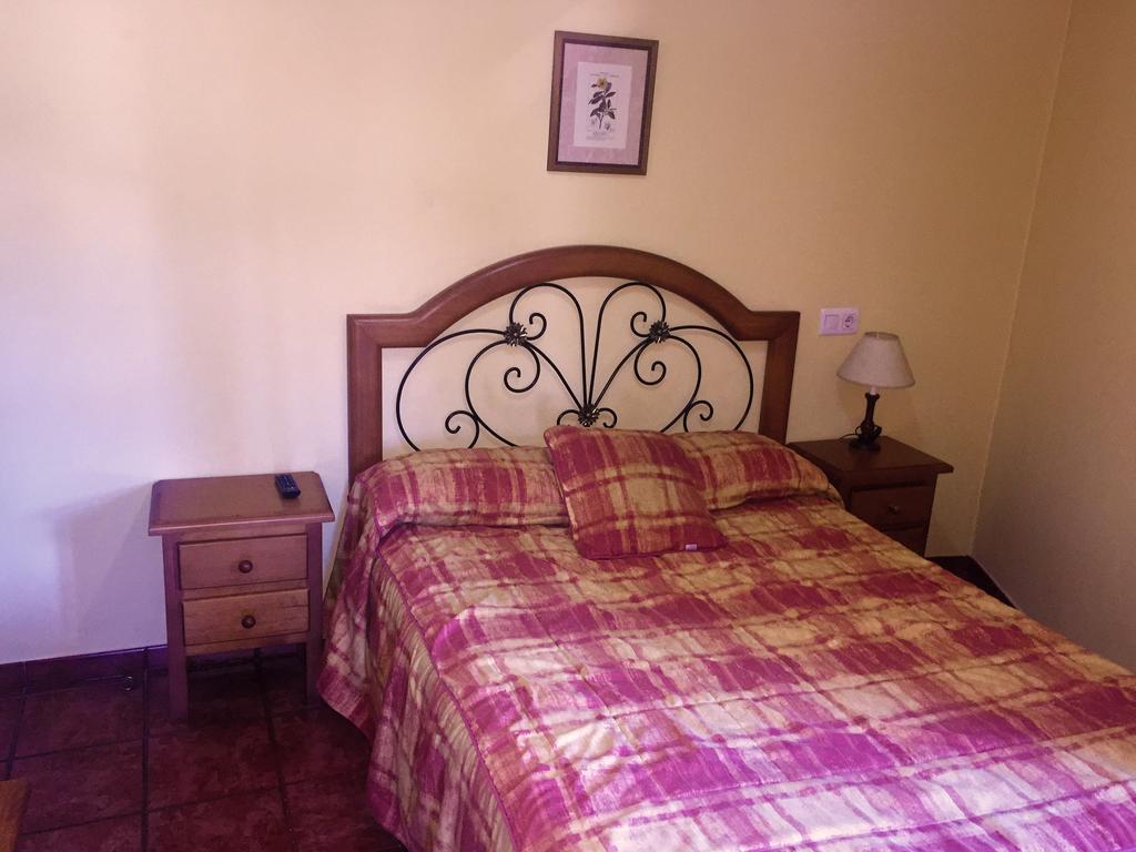 Hostal Bar Stop Hotel Velilla del Rio Carrion ภายนอก รูปภาพ